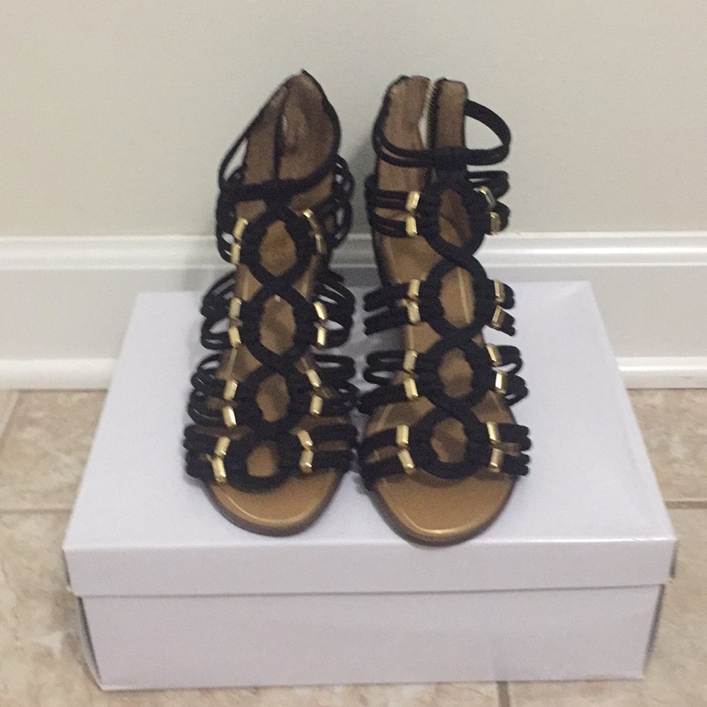 Women’s sandals
